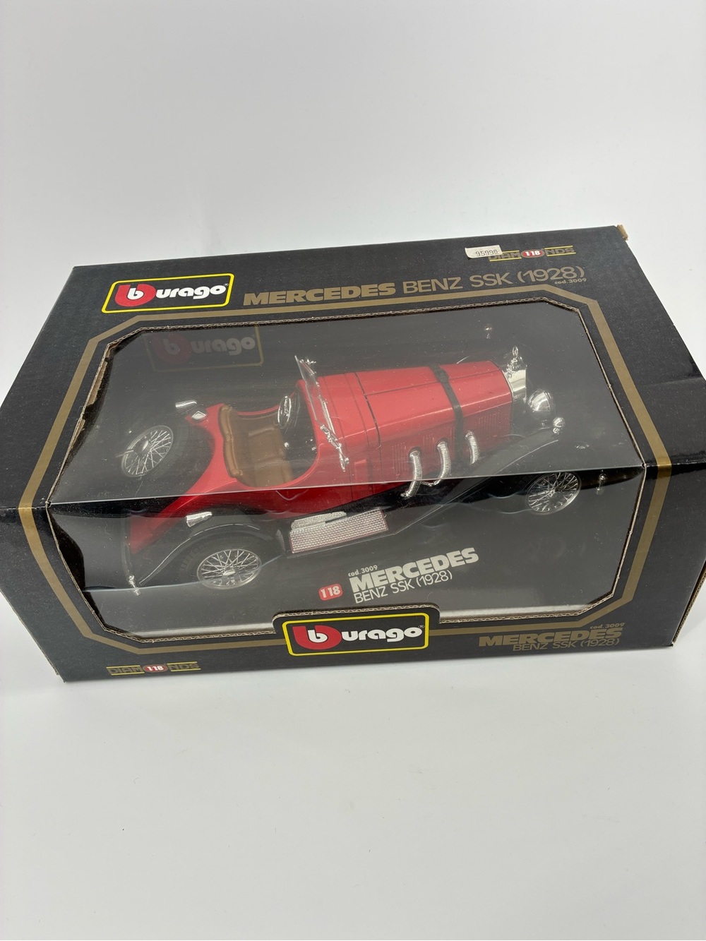 Burango Mercedes Benz SSK (1928) Die-Cast Model - Red